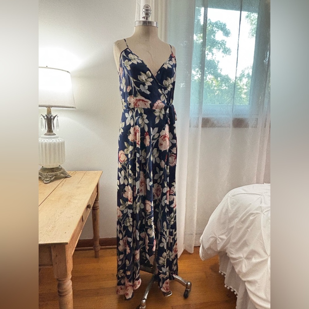 Blue Floral Faux-Wrap Dress, Medium, NWOT - Picture 2 of 12